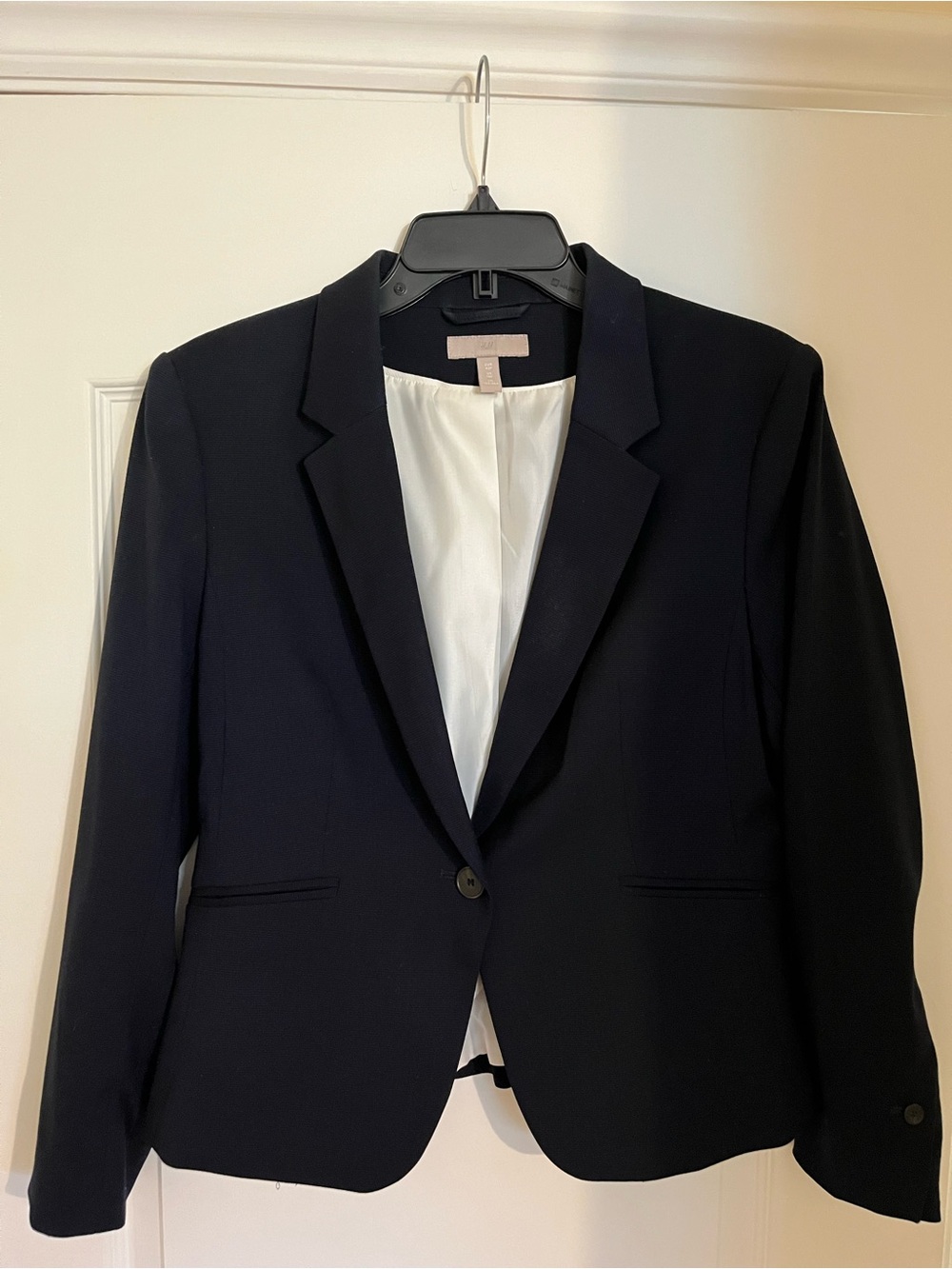 H&M Black Women's Single-Button Tailored Blazer